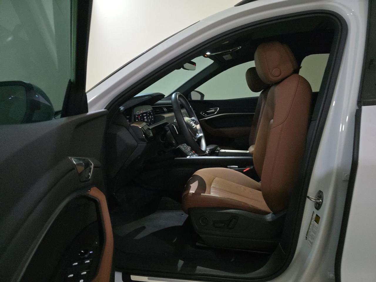 2024 Audi Q8 e-tron Premium quattro Adaptive Cruise Virtual Cockpit plus Portland OR