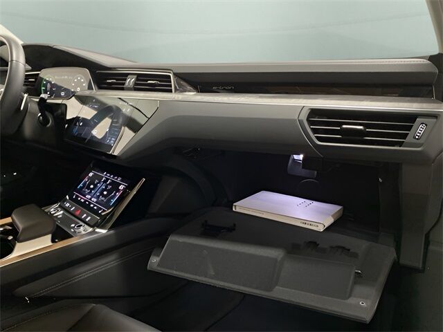 2024 Audi Q8 e-tron Premium quattro Dallas TX