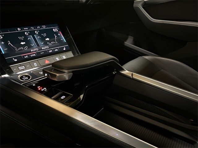 2024 Audi Q8 e-tron Premium quattro Dallas TX