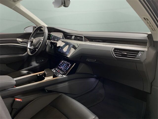 2024 Audi Q8 e-tron Premium quattro Dallas TX