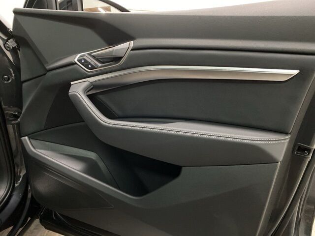 2024 Audi Q8 e-tron Premium quattro Dallas TX