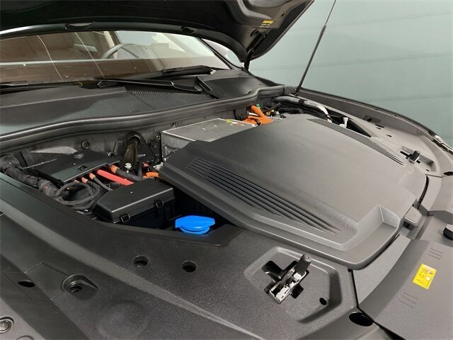 2024 Audi Q8 e-tron Premium quattro Dallas TX