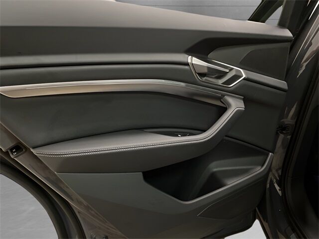 2024 Audi Q8 e-tron Premium quattro Dallas TX