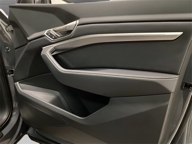 2024 Audi Q8 e-tron Premium quattro Dallas TX