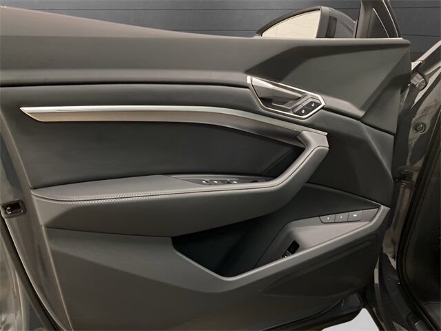 2024 Audi Q8 e-tron Premium quattro Dallas TX