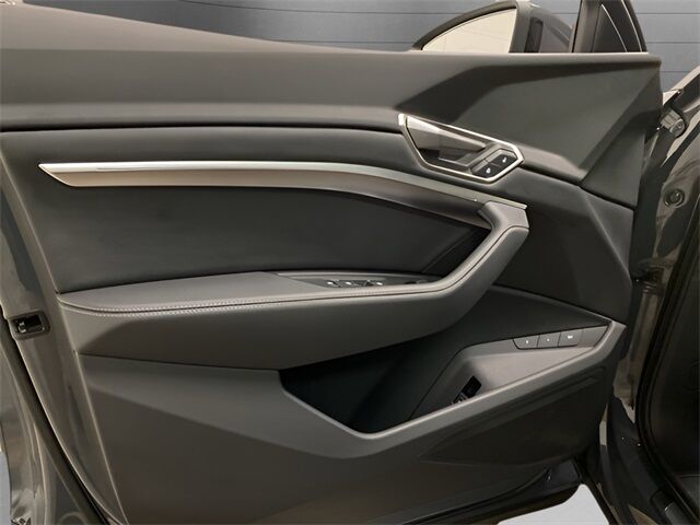 2024 Audi Q8 e-tron Premium quattro Dallas TX