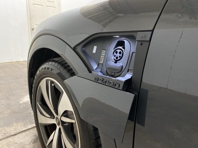 2024 Audi Q8 e-tron Premium quattro Dallas TX