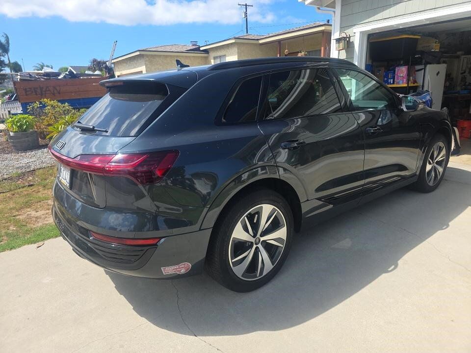 2024 Audi Q8 e-tron Premium quattro Virtual Cockpit / Adaptive Cruise Portland OR