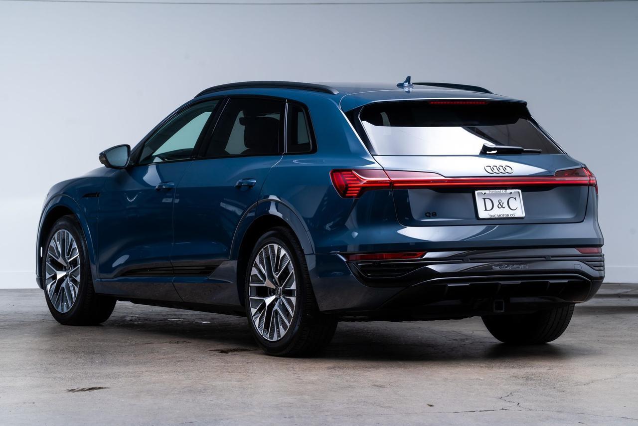 2024 Audi Q8 e-tron Prestige 1 Owner Black Optic Bang &amp; Olufsen Audio Portland OR