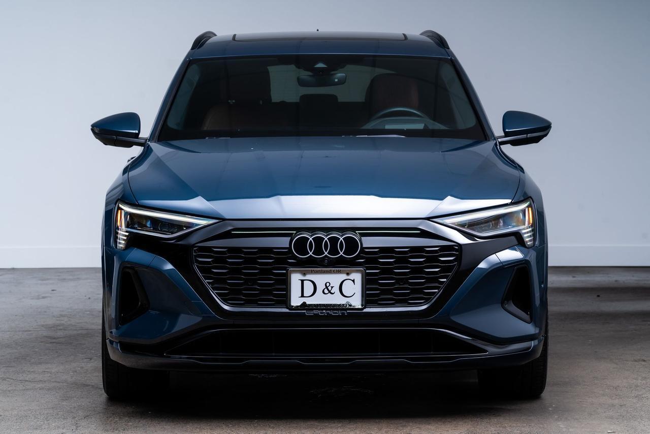 2024 Audi Q8 e-tron Prestige 1 Owner Black Optic Bang &amp; Olufsen Audio Portland OR