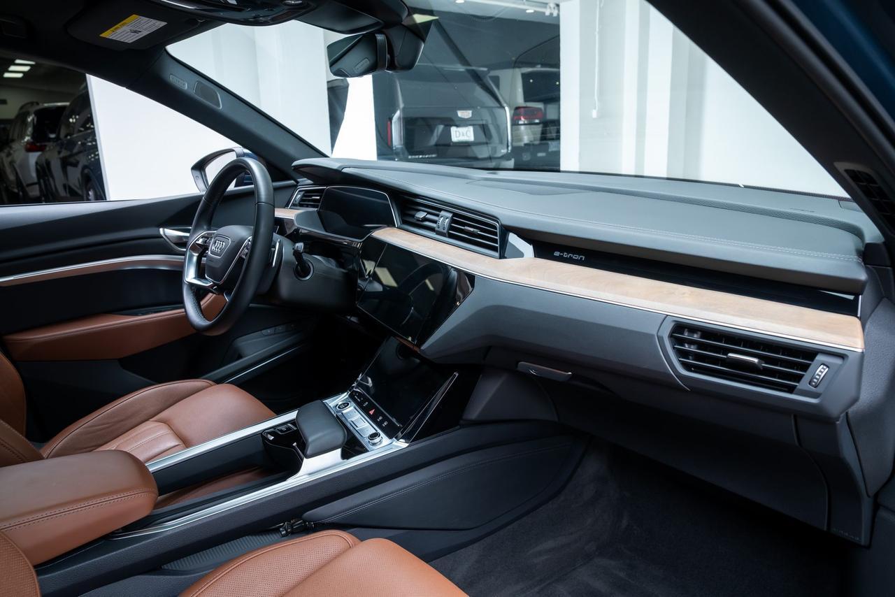 2024 Audi Q8 e-tron Prestige 1 Owner Black Optic Bang &amp; Olufsen Audio Portland OR