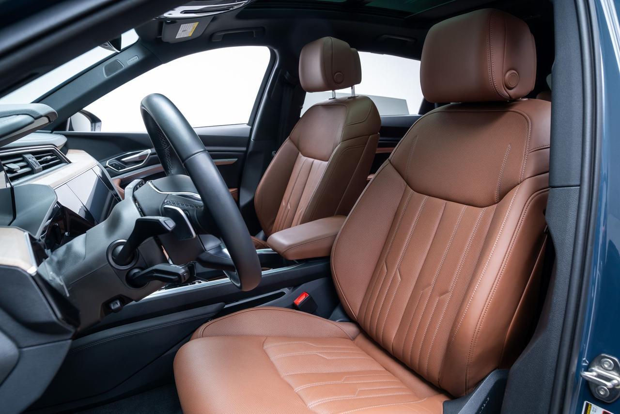 2024 Audi Q8 e-tron Prestige 1 Owner Black Optic Bang &amp; Olufsen Audio Portland OR
