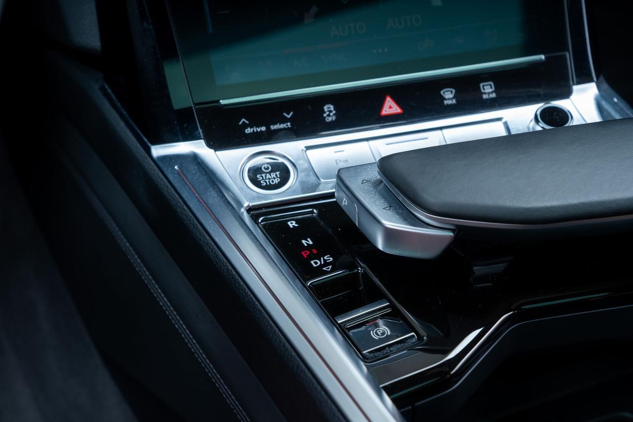 2024 Audi Q8 e-tron Prestige 1 Owner Black Optic Bang &amp; Olufsen Audio Portland OR