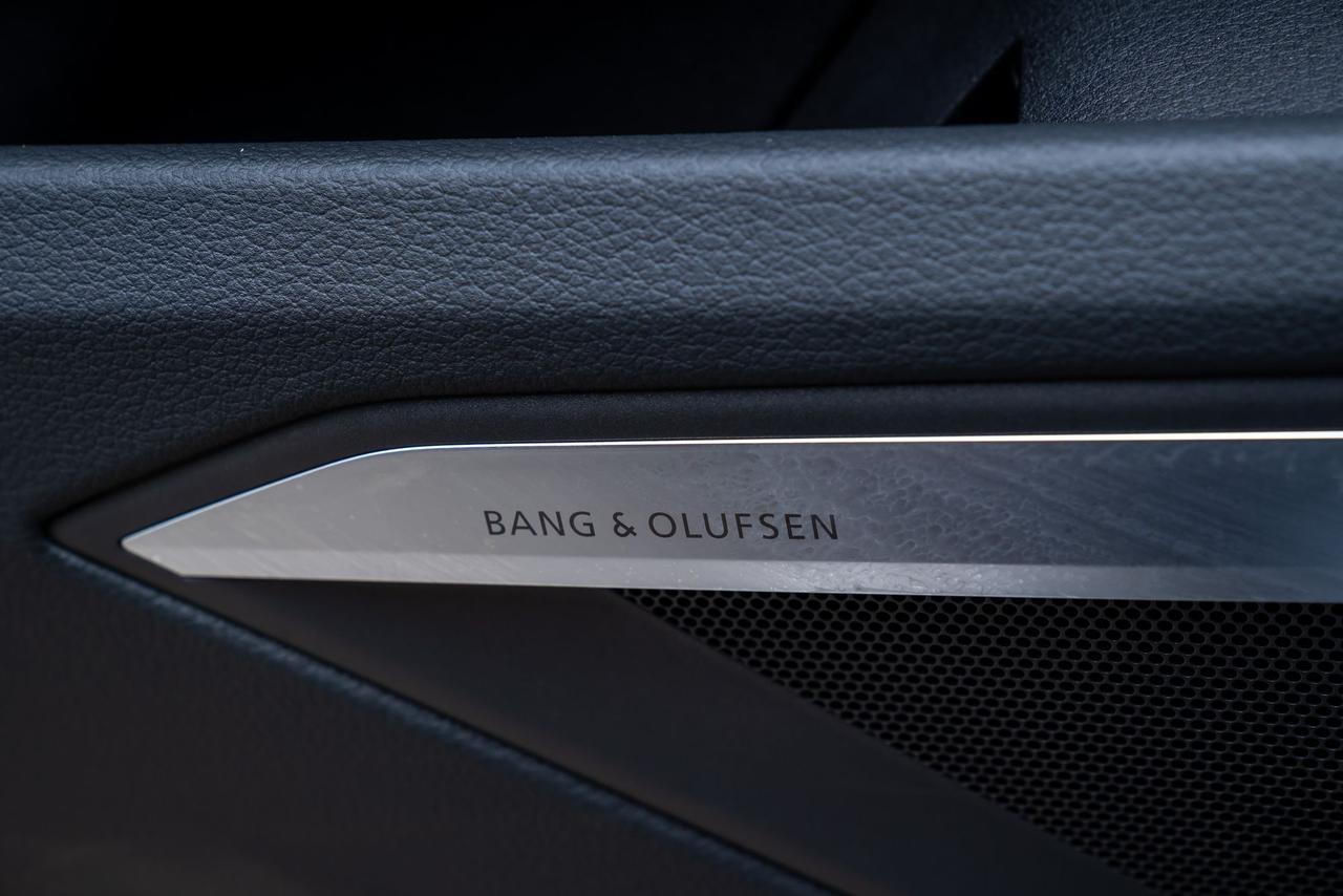 2024 Audi Q8 e-tron Prestige 1 Owner Black Optic Bang &amp; Olufsen Audio Portland OR