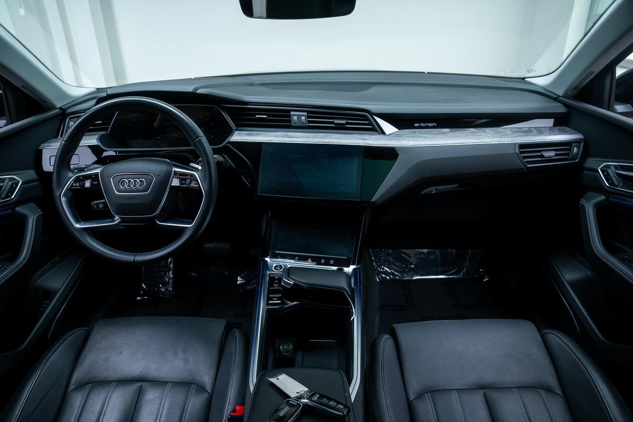 2024 Audi Q8 e-tron Prestige 1 Owner / Black Optic Package / Bang &amp; Olufsen Aud Portland OR