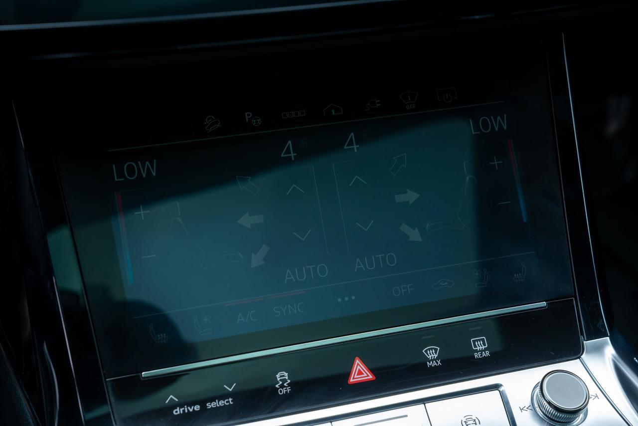 2024 Audi Q8 e-tron Prestige 1 Owner / Black Optic Package / Bang &amp; Olufsen Aud Portland OR