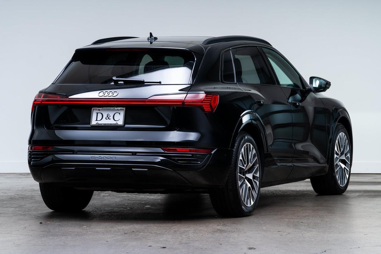 2024 Audi Q8 e-tron Prestige 1 Owner / Black Optic Package / Bang &amp; Olufsen Aud Portland OR