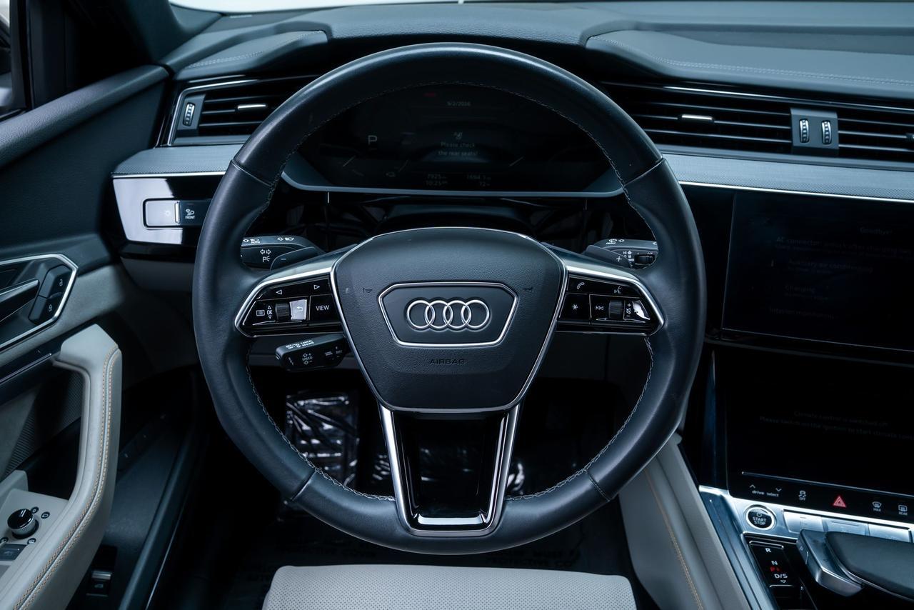 2024 Audi Q8 e-tron Prestige 1 Owner / Launch Edition / Bang &amp; Olufsen Sound Portland OR