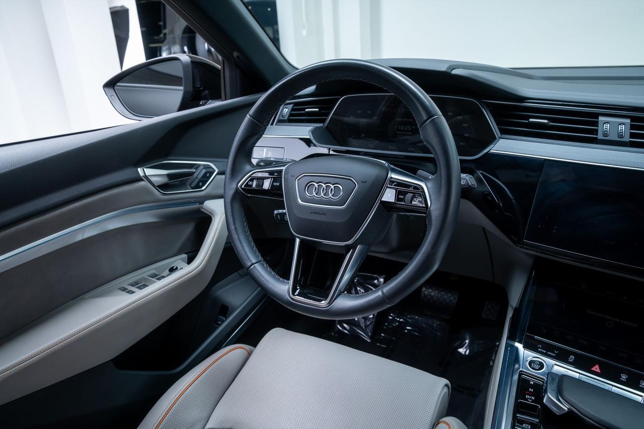 2024 Audi Q8 e-tron Prestige 1 Owner / Launch Edition / Bang &amp; Olufsen Sound Portland OR