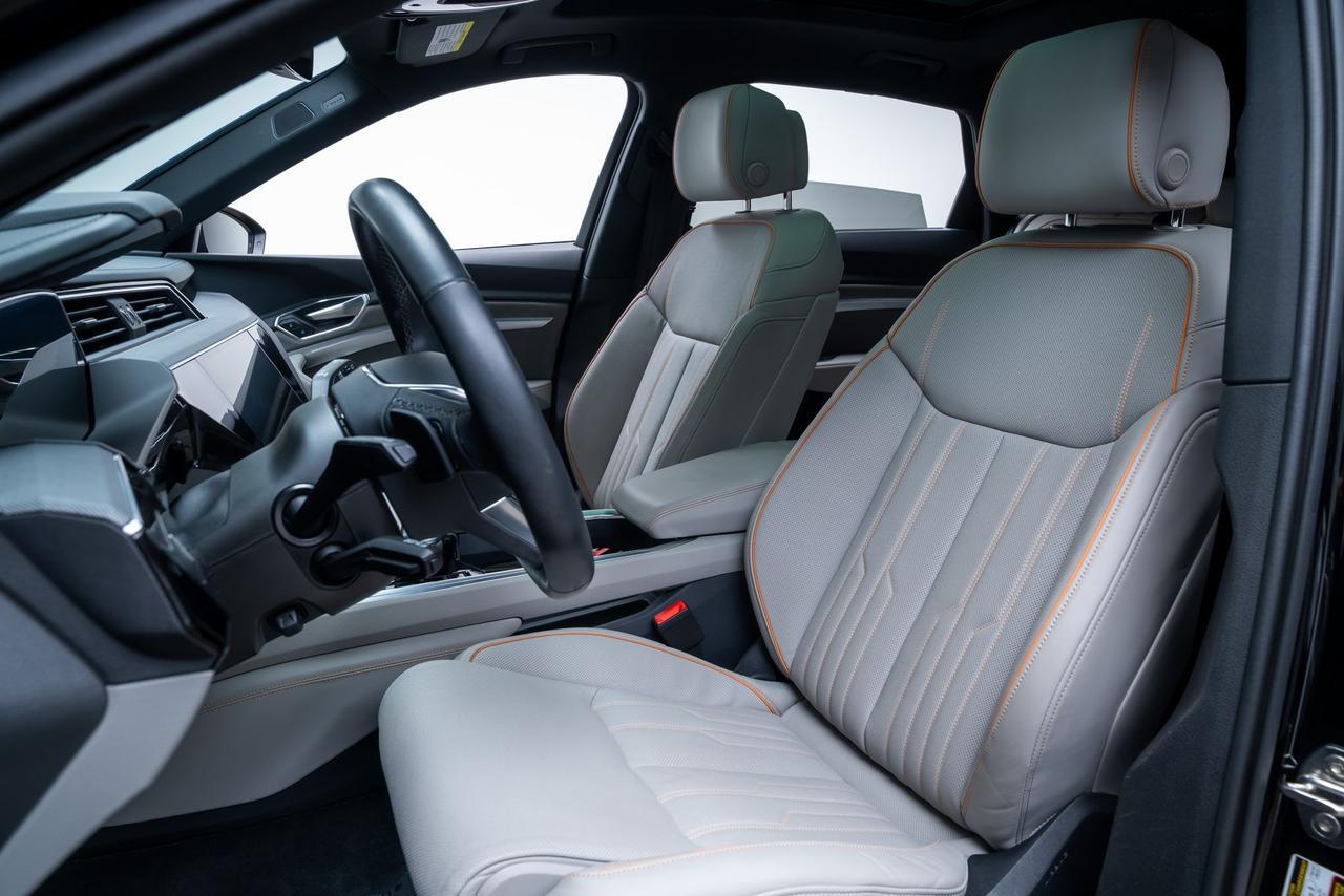 2024 Audi Q8 e-tron Prestige 1 Owner / Launch Edition / Bang &amp; Olufsen Sound Portland OR
