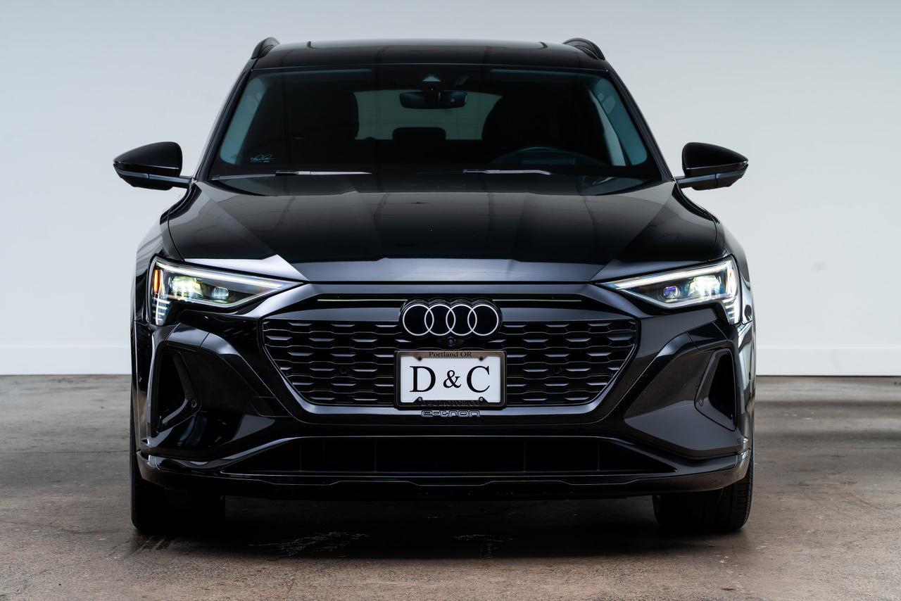 2024 Audi Q8 e-tron Prestige 1 Owner Ventilated Massage Seats / Head Up Display Portland OR