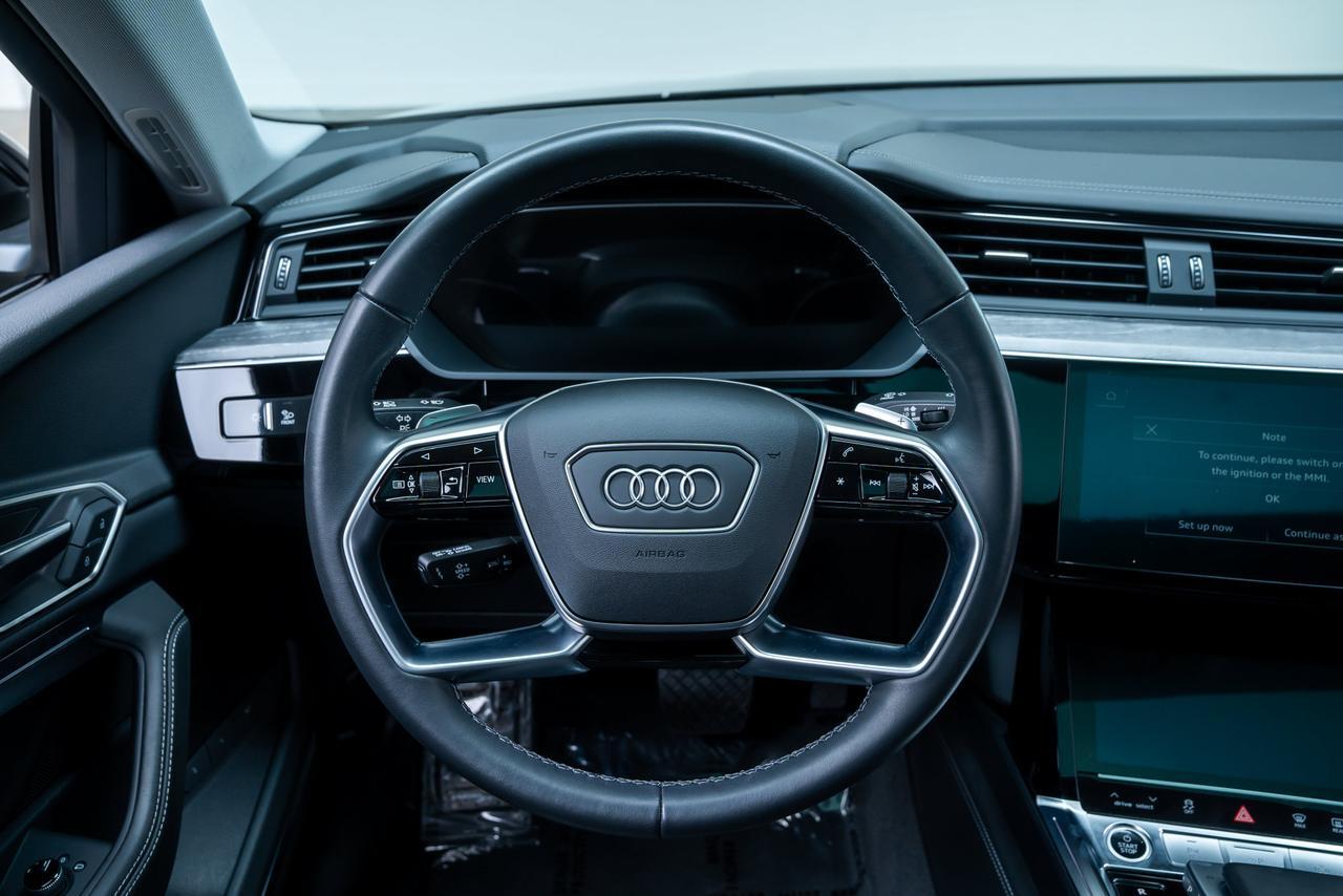 2024 Audi Q8 e-tron Prestige 1 Owner Ventilated Massage Seats / Head Up Display Portland OR