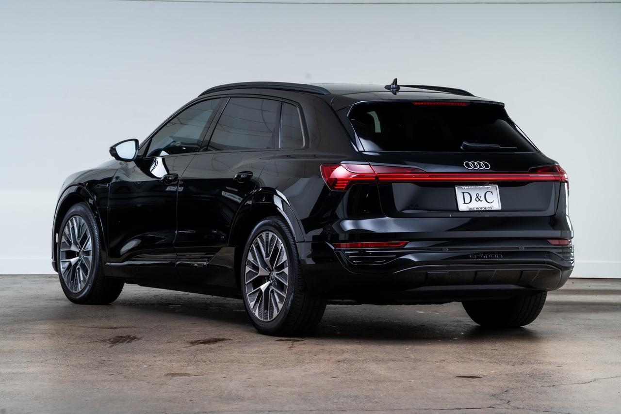 2024 Audi Q8 e-tron Prestige 1 Owner Ventilated Massage Seats / Head Up Display Portland OR