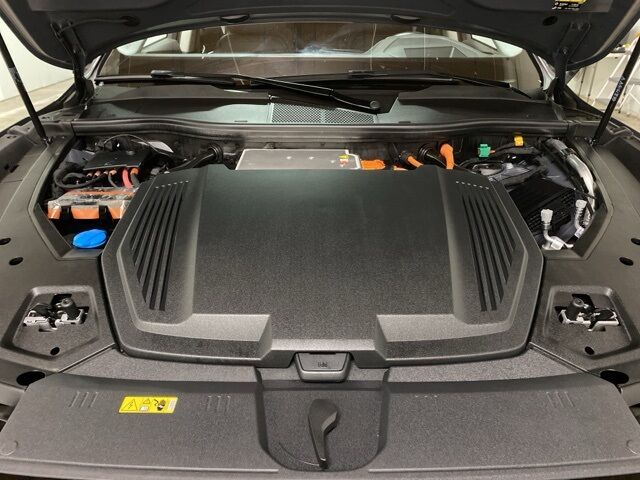 2024 Audi Q8 e-tron Prestige Dallas TX