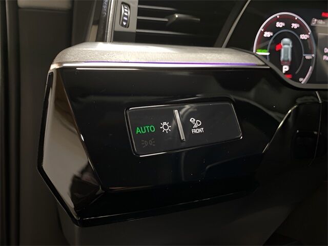 2024 Audi Q8 e-tron Prestige Dallas TX