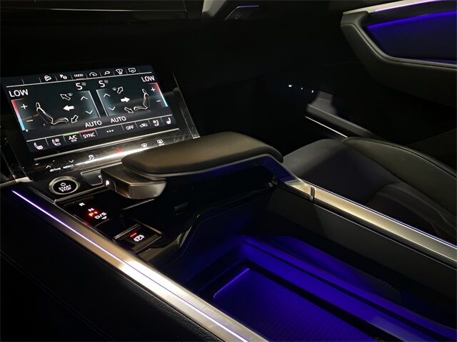 2024 Audi Q8 e-tron Prestige Dallas TX
