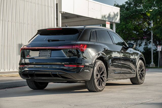 2024 Audi Q8 e-tron Prestige Launch Edition $89,700 MSRP  Selma TX