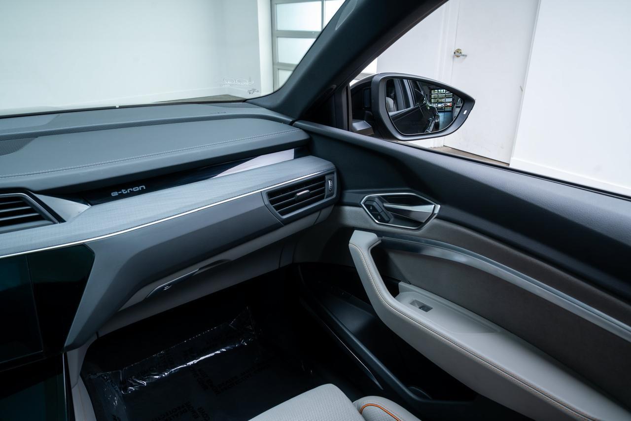 2024 Audi Q8 e-tron Prestige Launch Edition / Vented Massage Seats Portland OR