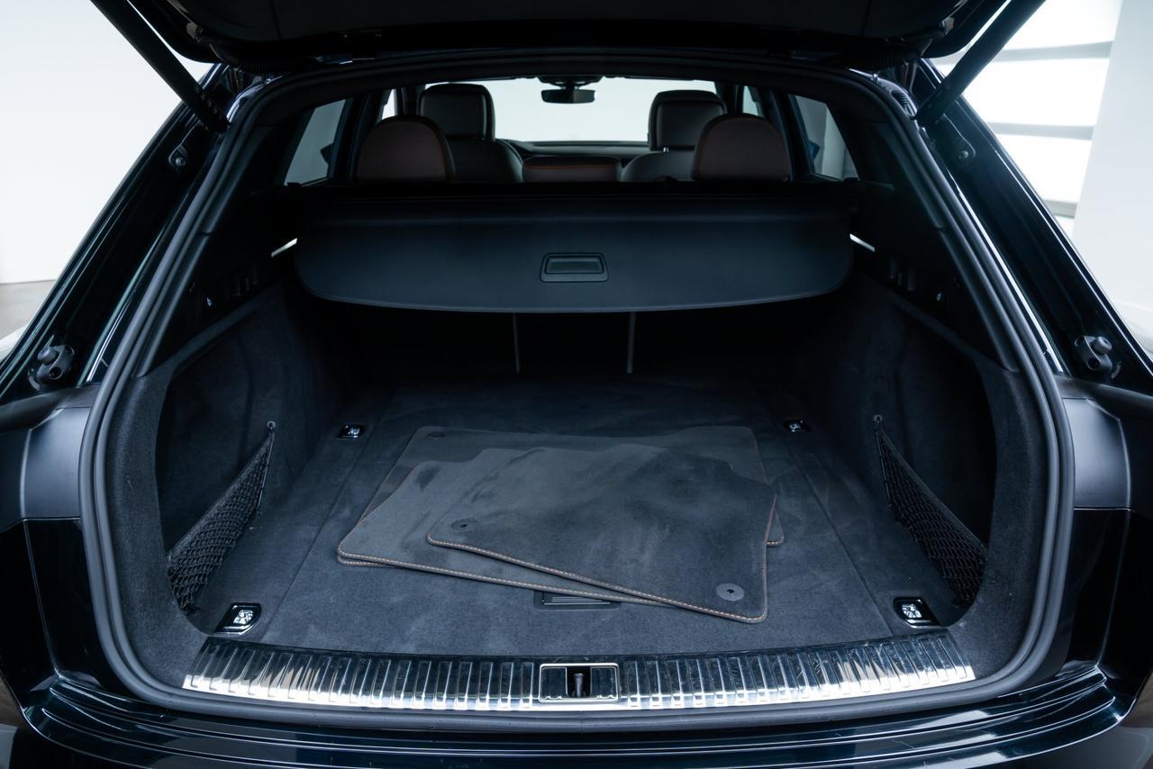 2024 Audi Q8 e-tron Prestige Launch Edition / Vented Massage Seats Portland OR