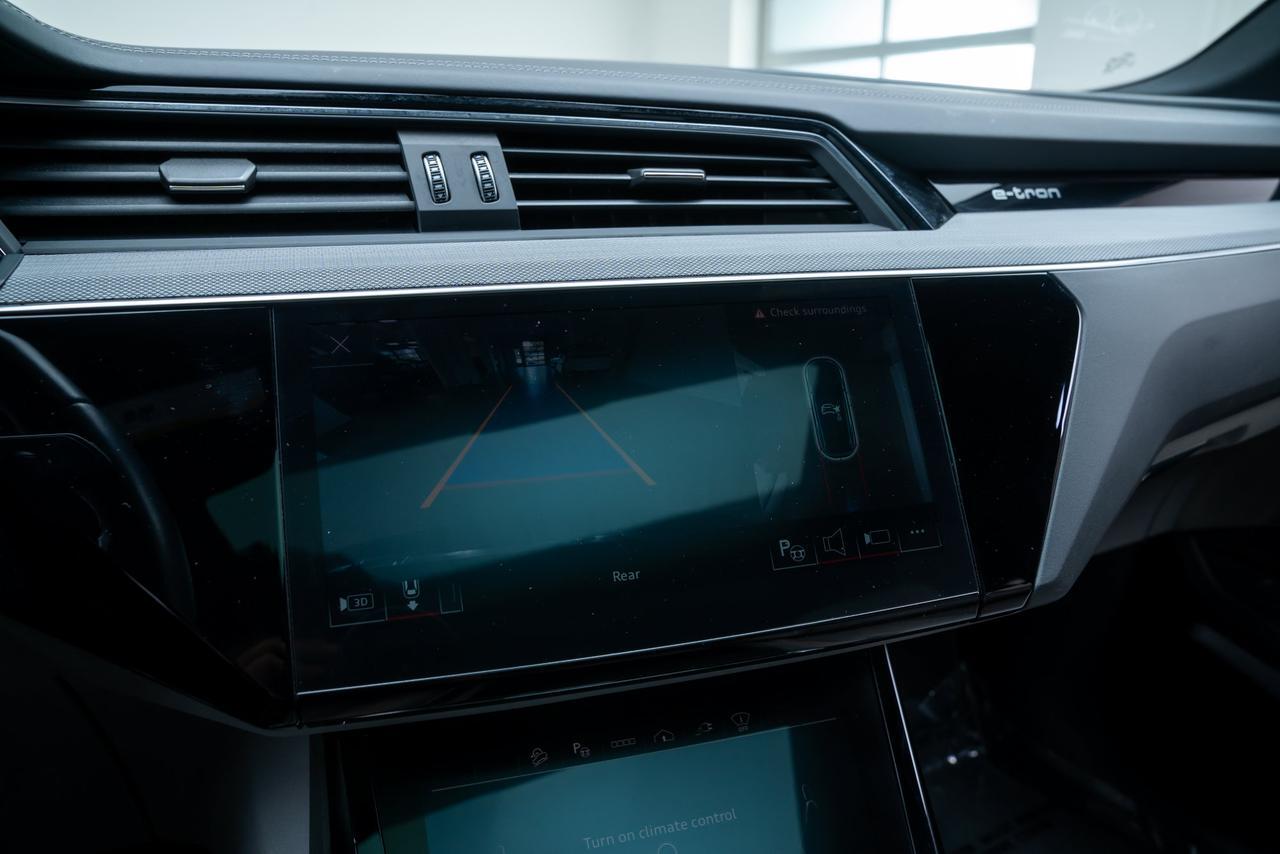 2024 Audi Q8 e-tron Prestige Launch Edition / Vented Massage Seats Portland OR