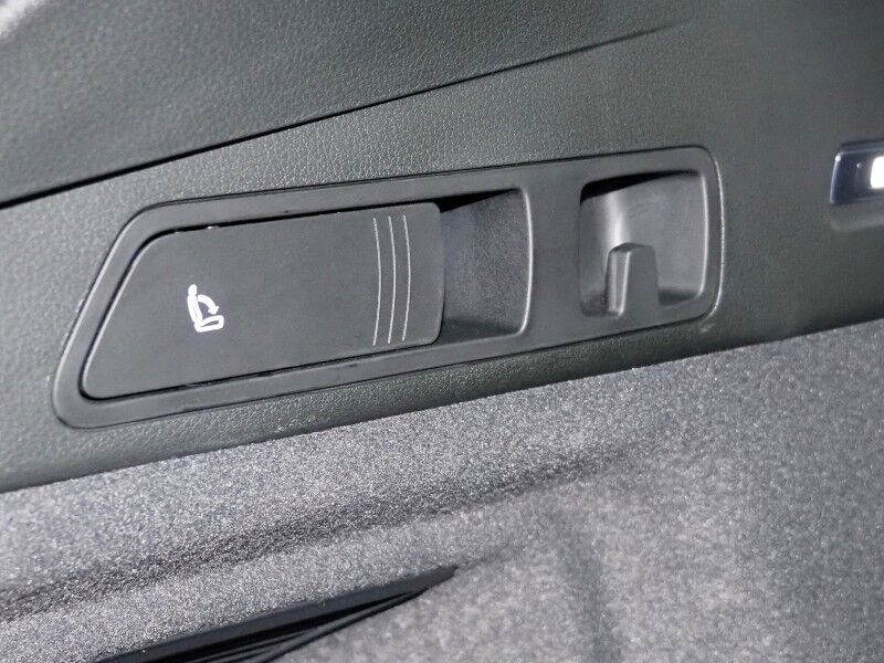 2024 Audi Q8 e-tron Prestige Quattro *BLACK OPTIC PKG, HEADS-UP DISPLAY, NAVIGATION, ADAPTIVE CRUISE, SAFETY ALERTS, 360 CAMERAS, PANO MOONROOF, LEATHER, CLIMATE/MASSAGE SEATS, BANG & OLUFSEN, WIRELESS CHARGING, ANDROID & APPLE Round Rock TX