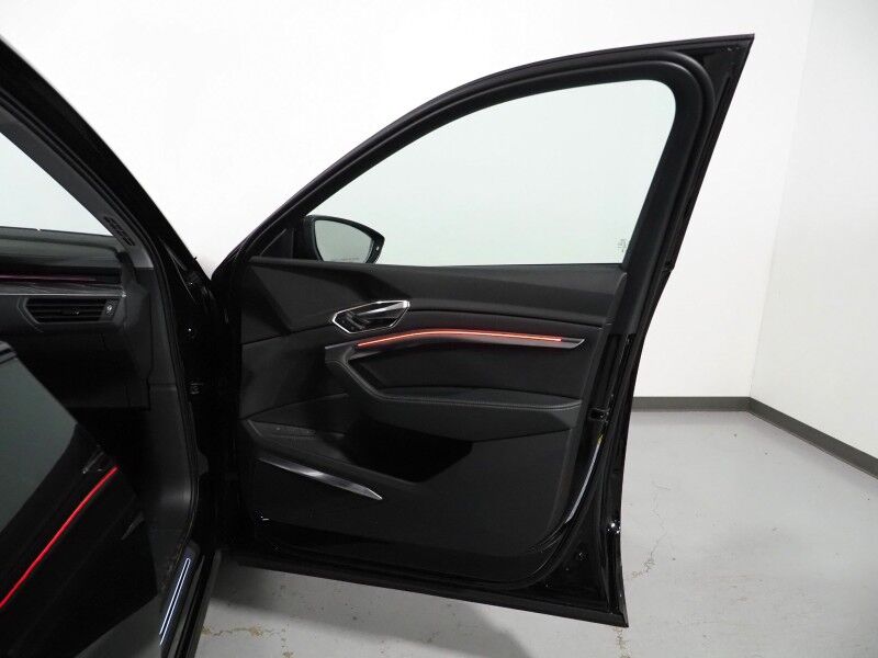 2024 Audi Q8 e-tron Prestige Quattro *BLACK OPTIC PKG, HEADS-UP DISPLAY, NAVIGATION, ADAPTIVE CRUISE, SAFETY ALERTS, 360 CAMERAS, PANO MOONROOF, LEATHER, CLIMATE/MASSAGE SEATS, BANG & OLUFSEN, WIRELESS CHARGING, ANDROID & APPLE Round Rock TX