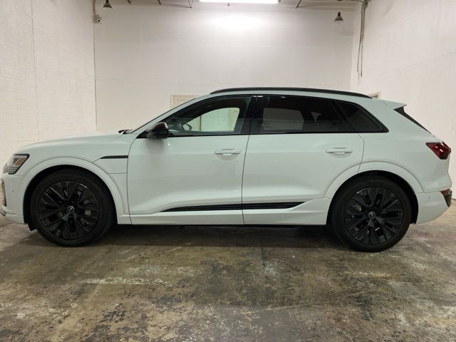 2024 Audi Q8 e-tron Prestige quattro