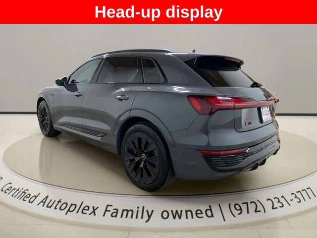 2024 Audi Q8 e-tron Prestige quattro