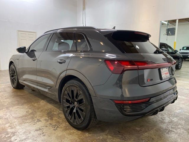 2024 Audi Q8 e-tron Prestige quattro