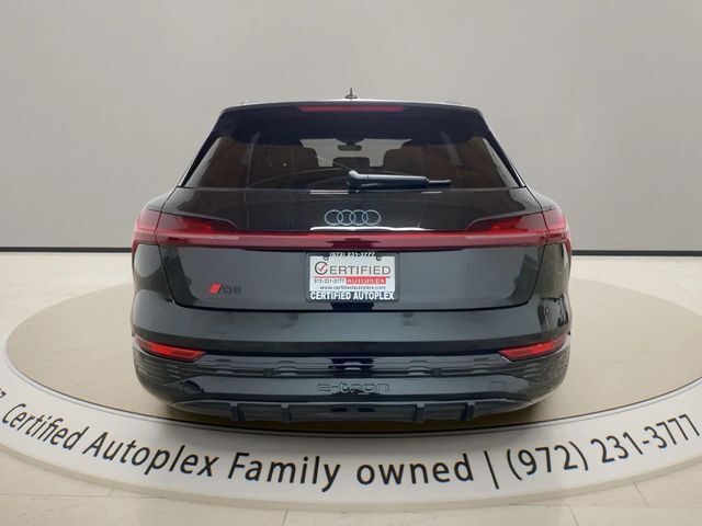 2024 Audi Q8 e-tron Prestige quattro