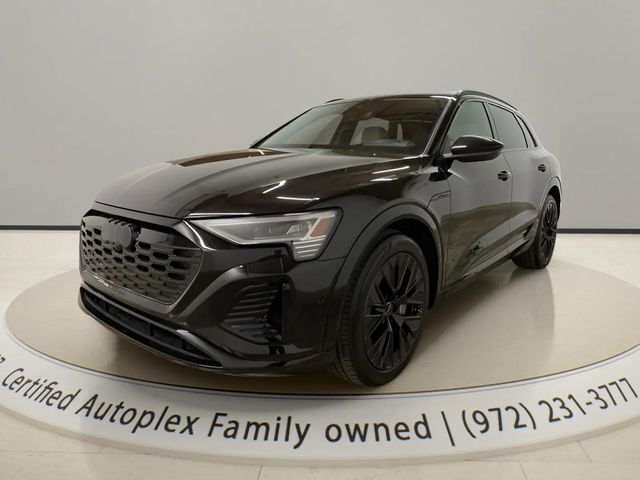 2024 Audi Q8 e-tron Prestige quattro