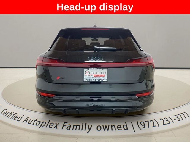 2024 Audi Q8 e-tron Prestige quattro