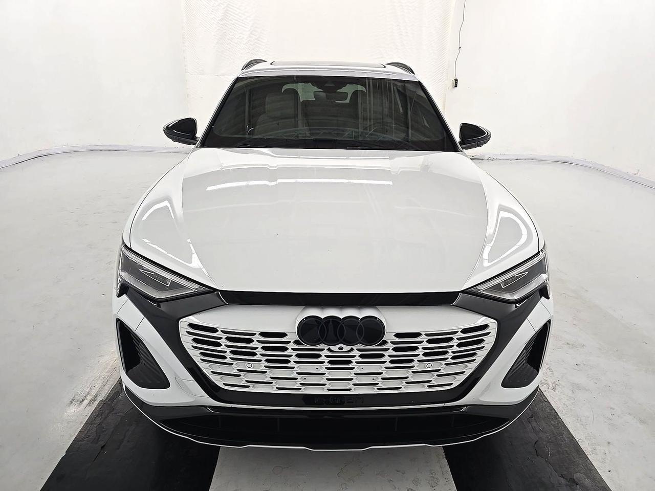 2024 Audi Q8 e-tron Prestige quattro Launch Edition / Vented Massage Seats / He Portland OR