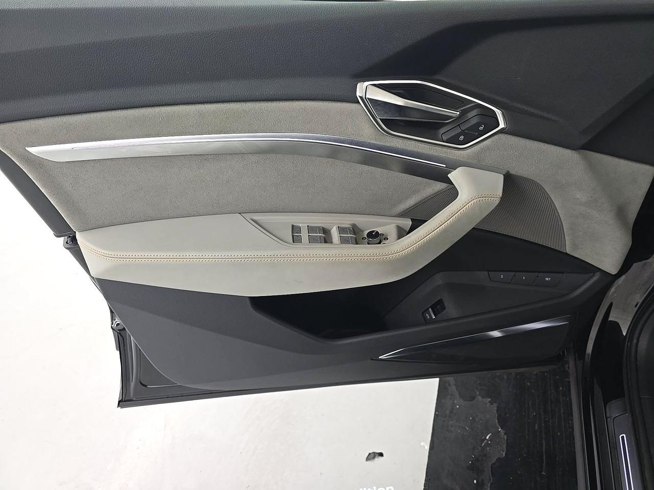 2024 Audi Q8 e-tron Prestige quattro Launch Edition / Vented Massage Seats Portland OR