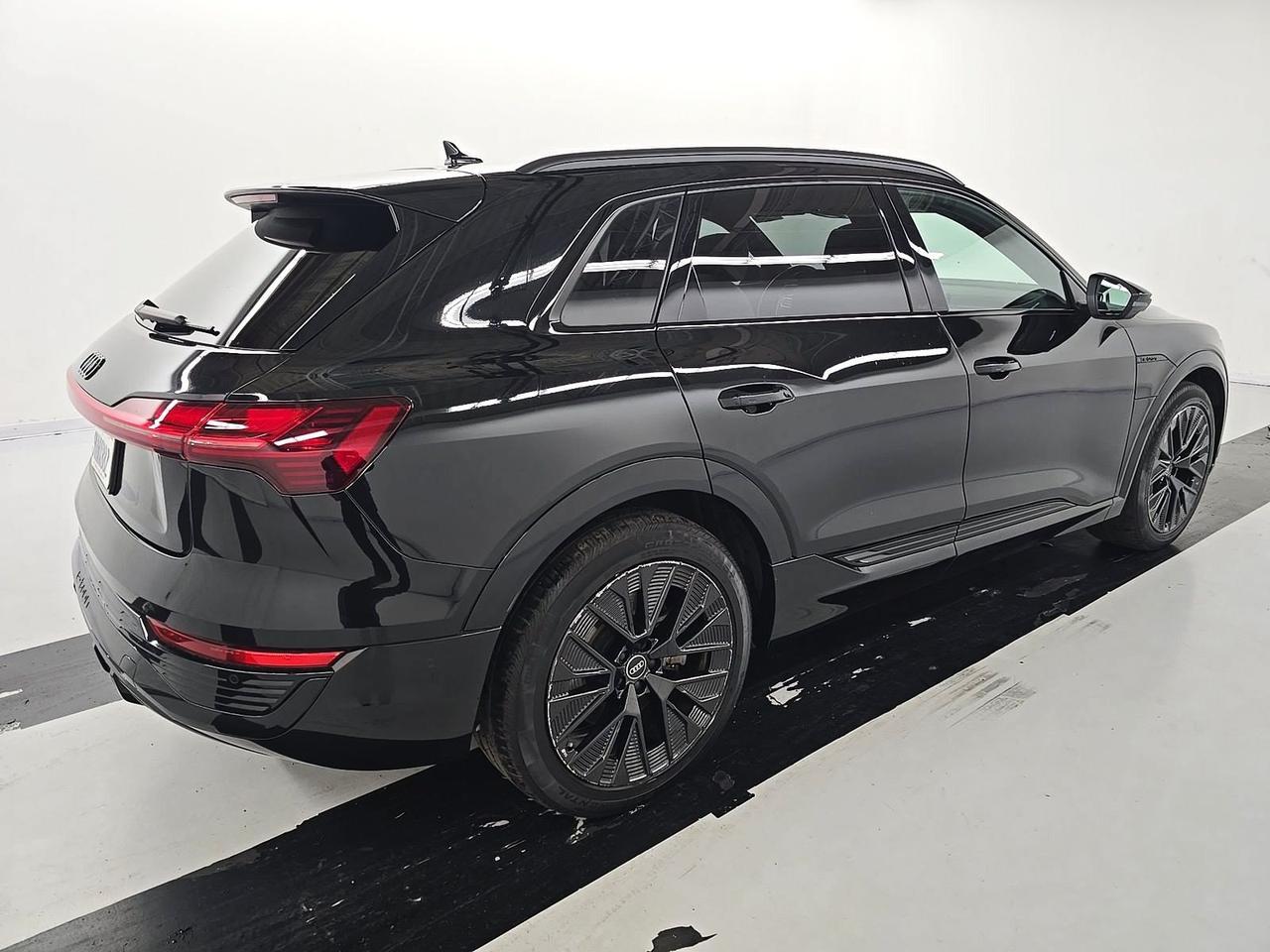2024 Audi Q8 e-tron Prestige quattro Launch Edition / Vented Massage Seats Portland OR