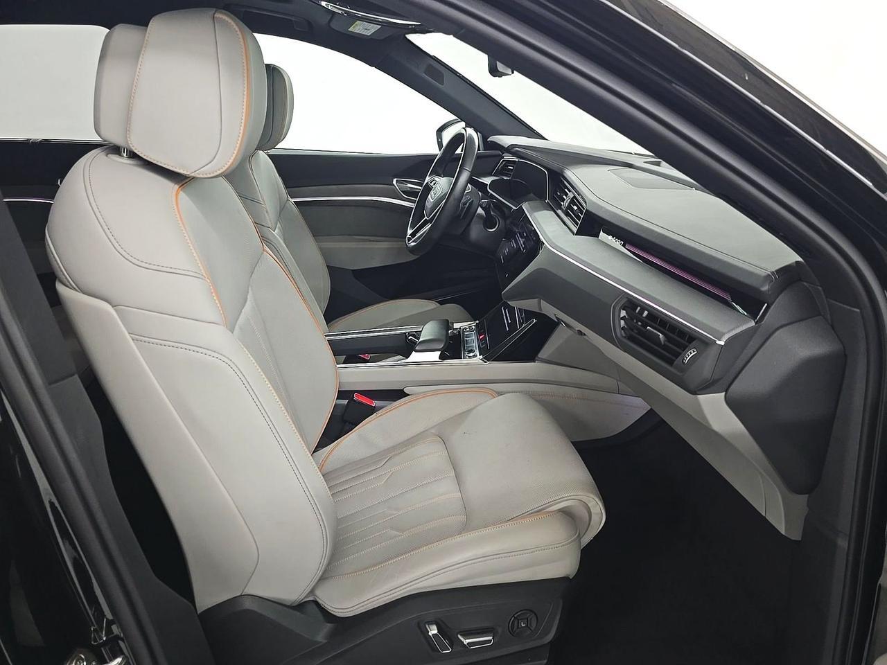 2024 Audi Q8 e-tron Prestige quattro Launch Edition / Vented Massage Seats Portland OR