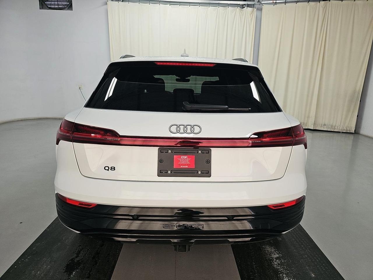2024 Audi Q8 e-tron Prestige quattro Soft-Close Doors Massage Seats Portland OR