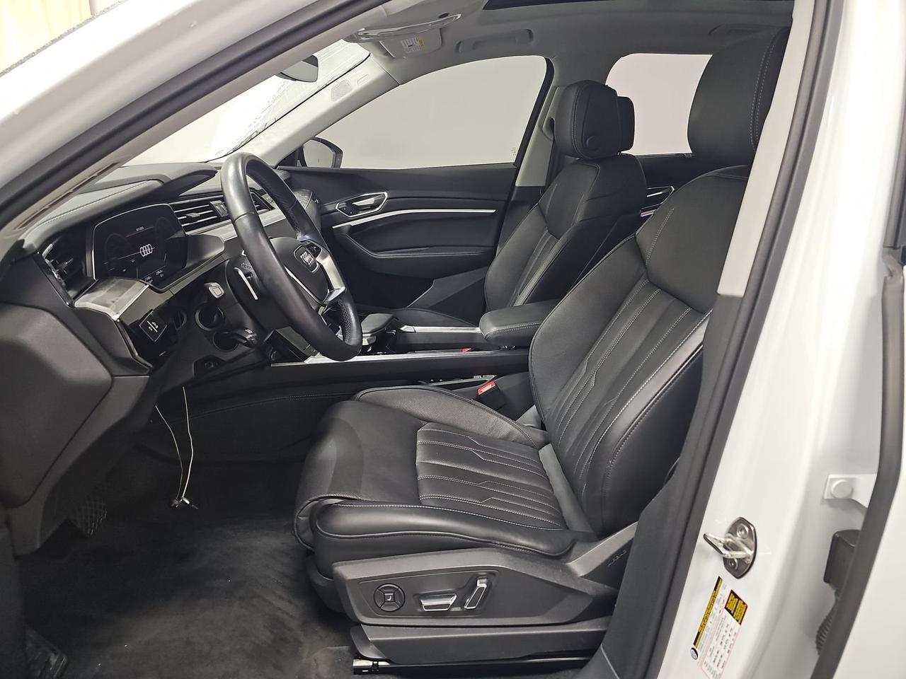 2024 Audi Q8 e-tron Prestige quattro Soft-Close Doors Massage Seats Portland OR