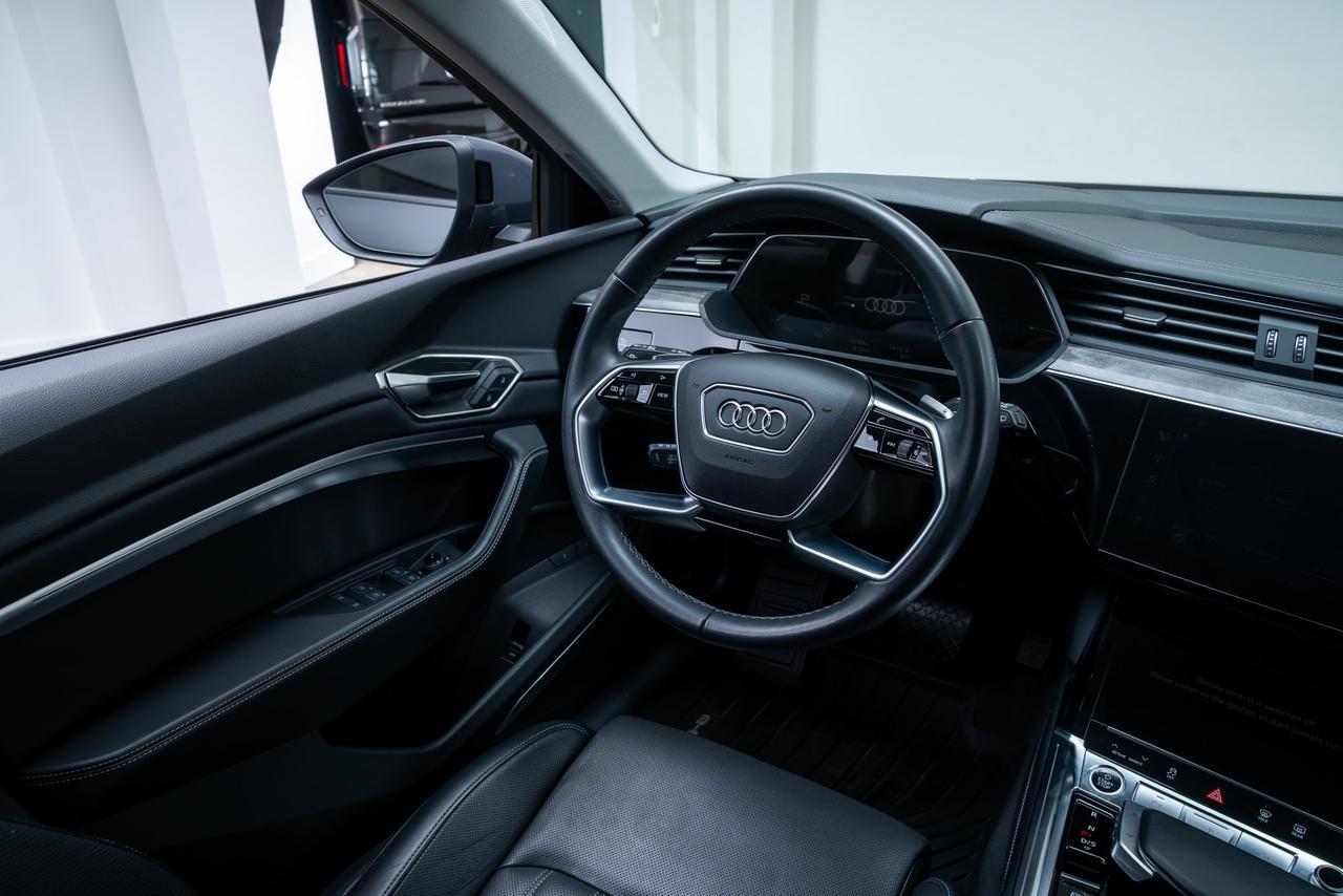 2024 Audi Q8 e-tron Prestige quattro Vented Massage Seats / Head Up Display Portland OR