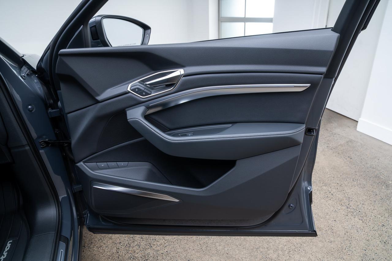 2024 Audi Q8 e-tron Prestige quattro Vented Massage Seats / Head Up Display Portland OR